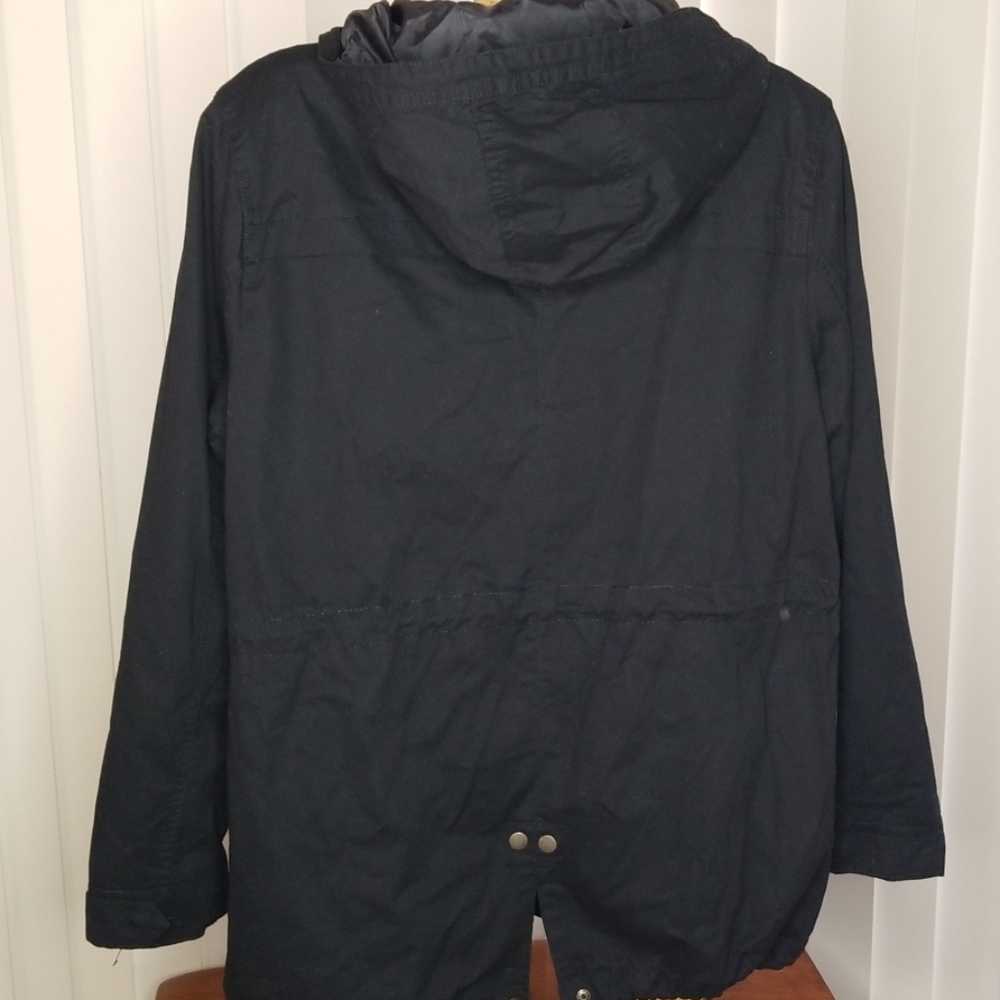 Jacket - Picture 3 of 4
